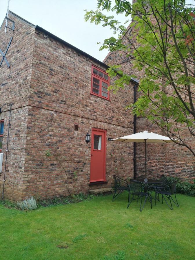 C Farmhouse Accommodation Alne Exterior foto